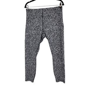 Lululemon InStill High Rise Tights Leggings 25" in Black and White Size 12